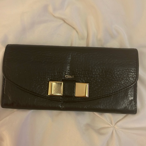 Authentic Chloe pebble bow leather wallet - Picture 1 of 13